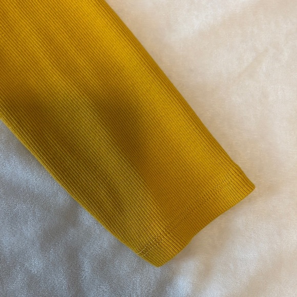 Zara Yellow Long Sleeve ribbed slightly cropped top size 9 youth - Picture 6 of 8